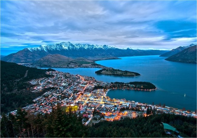 Affordable flights to Queenstown with The FlightsHub Australia