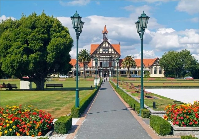 Cheap flights to rotorua with The FlightsHub Australia